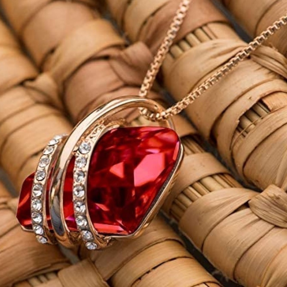 Red Rose Gold Wish Stone Necklace - Picture 2 of 10